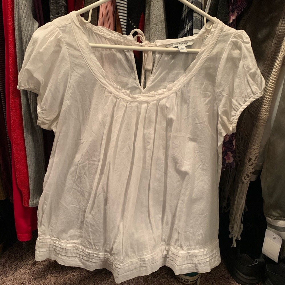 American Eagle light weight blouse.
